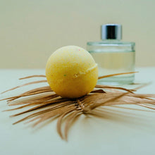 Load image into Gallery viewer, Lady Mill Classic Bath Bomb
