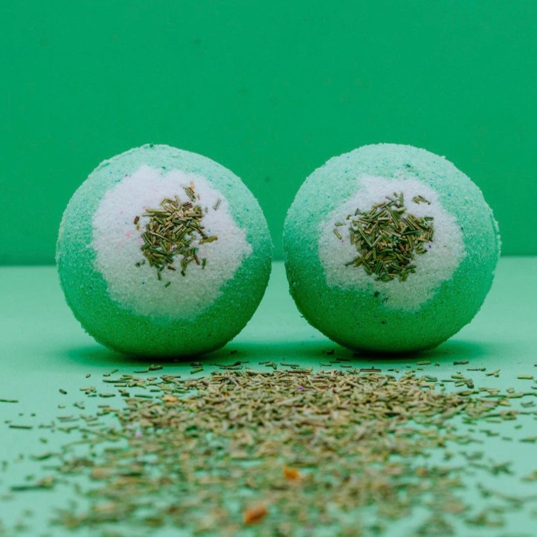Rosemary & Peppermint Classic Bath Bomb