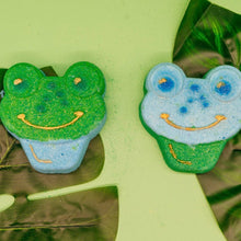 Load image into Gallery viewer, Fred the Frog Bath Bomb
