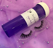 Load image into Gallery viewer, Vegas Baby Eyelashes
