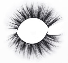 Load image into Gallery viewer, Paris Love Eyelashes
