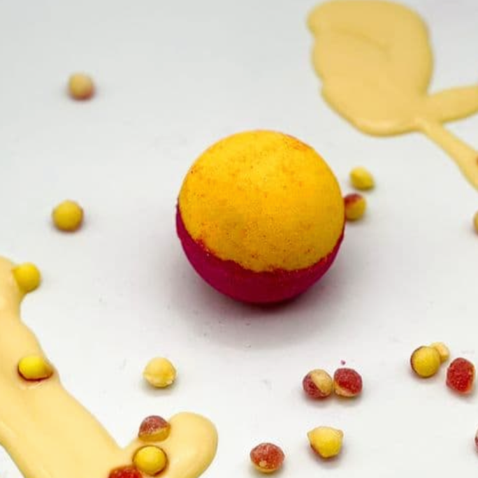 Rhubarb & Custard Classic Bath Bomb