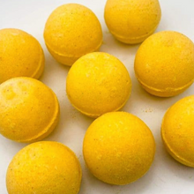 Load image into Gallery viewer, Lady Mill Classic Bath Bomb
